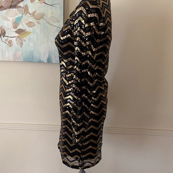 DIVIDED H&M 🖤BLACK & GOLD💛 LONG SLEEVES PECIAL OCCASIONS SEQUINS DRESS SIZE 8 - Picture 5 of 12